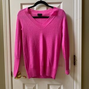 J.Crew cashmere V-neck sweater in pink. XS
